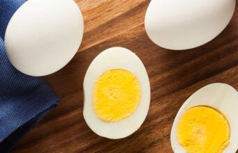 IF YOU EAT ONE BOILED EGG FOR 1 MONTH, THIS IS WHAT HAPPENS