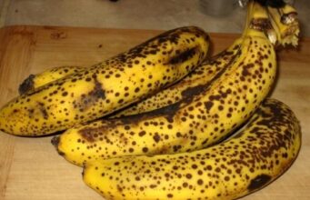 If you see Banana with black spots, these are secrets you must know banana with black spots