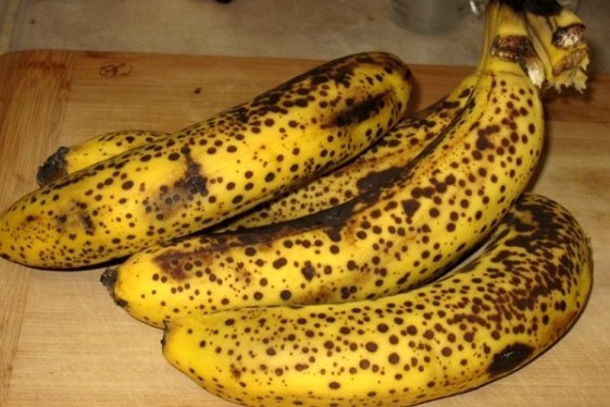 banana banana with black spots