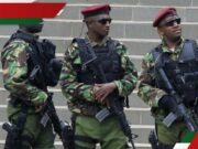 how much elite Recce squad officers earn