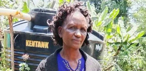 Photo of woman who fell from tree and died after taking lunch with daughter